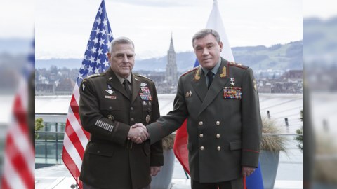 "Çirkli bomba" iddiası - Gerasimov bu dəfə ABŞ-a zəng vurdu