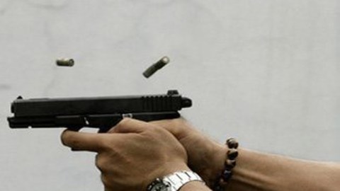 Bu ölkədə prezident sarayına silahlı HÜCUM EDİLDİ