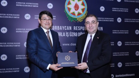 Komitə sədri gürcüstanlı nazirlə görüşdü