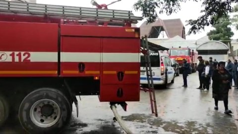 Yataqxanada yanğın: Sakinlər təxliyə edildi - FOTOLAR