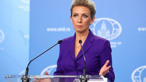 Zaxarova Sobçakdan danışdı: “Riyakarlılqla mübarizə aparan adamın özü ikiüzlüymüş”