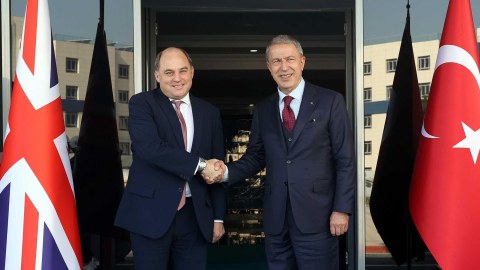 Türkiyə və İsrailin müdafiə nazirləri görüşüb