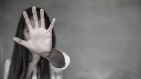 Uşaqlara zorakılıq törədənlərin cəzası sərtləşdirilir