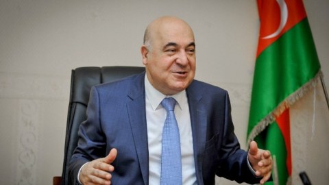 Mən durduğum yerdə jurnalisti təhqir edə bilərəm?! - Çingiz Abdullayev