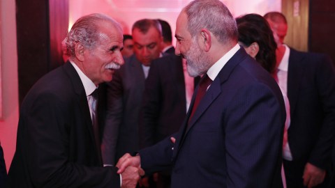 Paşinyanın partiyası qapalı qurultay keçirir