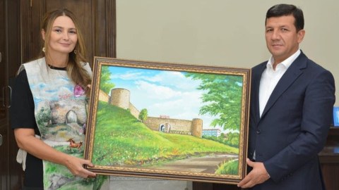 Qənirə Paşayeva Səmərqənddə təklif irəli sürdü