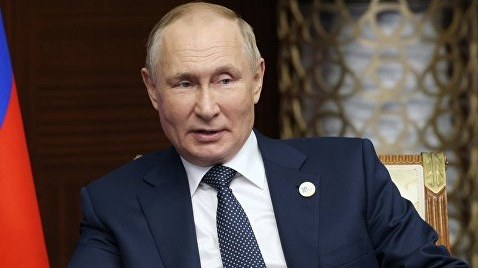 Putin yeni prezidenti təbrik etdi