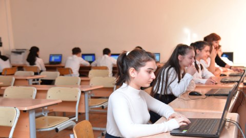 Bakı məktəblərində summativ qiymətləndirmə keçirilir