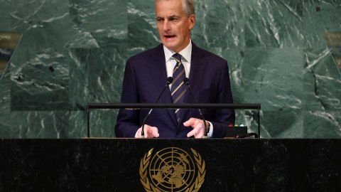 Norveç Ukraynaya görə döyüşə hazırlaşır