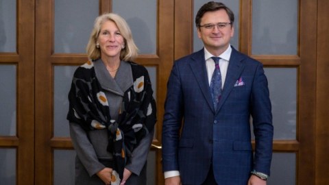 Blinken köməkçisini Kiyevə göndərdi
