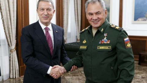 Hulusi Akar Şoyquya zəng etdi - SƏBƏB