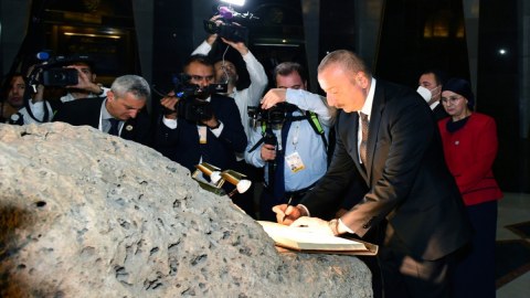 Əlcəzair xalqına qarşı qəddarlıqla müstəmləkə siyasəti aparılıb - Prezident 