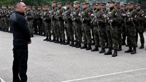 Serbiya ordusu döyüş hazırlığı vəziyyətinə gətirilib