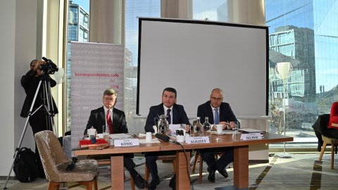 Səfir alman jurnalistlərə Azərbaycan həqiqətlərindən DANIŞDI