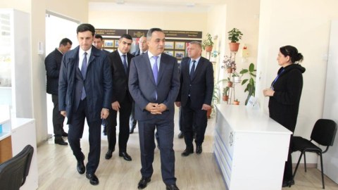 İcra başçısı vətəndaşlara göstərilən xidmətlərlə maraqlanıb - FOTOLAR