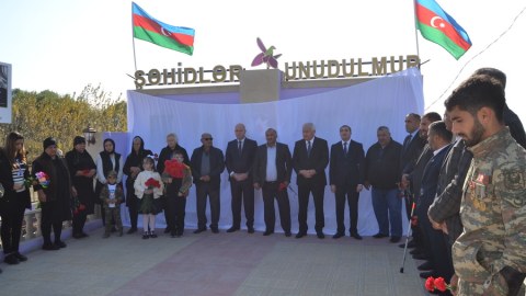 Füzulidə şəhidlərin xatirəsinə ucaldılmış abidənin açılışı olub - FOTOLAR