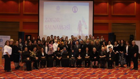 Şəhid ailələri və qazilər bir arada - FOTOLAR
