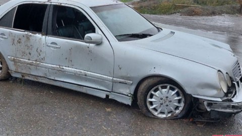 Avtomobil kanala aşdı, 2 nəfər öldü