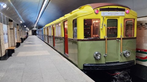 Retro vaqonlar yenidən Bakı metrosunda
