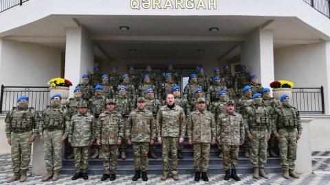 İlham Əliyev hərbçilərimizi TƏBRİK ETDİ