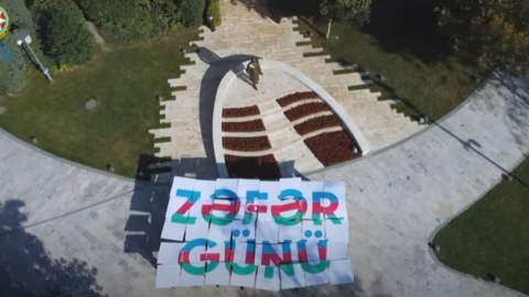 Binəqədidə Zəfər Gününə həsr olunan fləşmob - VİDEO