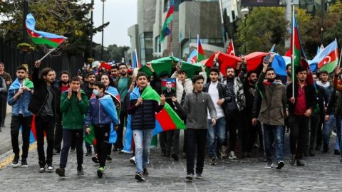 Bakıda Zəfər yürüşü - VİDEO