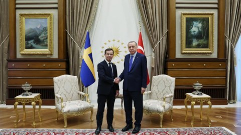 Ərdoğan İsveçin baş naziri ilə görüşdü