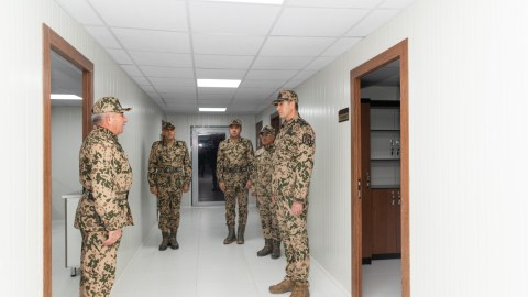 Nazir Şuşada polis və hərbçilərin xidmət şəraiti ilə tanış oldu - FOTOLAR