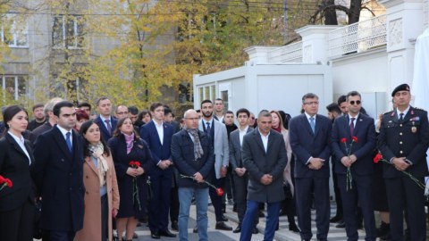 Moldova parlamentində Şuşa sərgisi - FOTOLAR