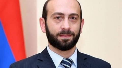 Mirzoyan Fransaya gedir