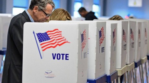 Respublikaçılar seçkilərdə Demokratları geridə qoydu