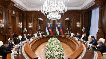 Azərbaycanla münasibətlər strateji əhəmiyyət daşıyır - Mirziyoyev