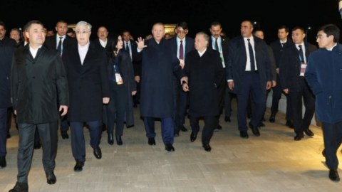 Liderlər şam yeməyində - FOTO