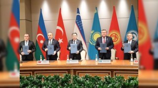 XİN rəhbərləri mühüm sənədlər İMZALADILAR