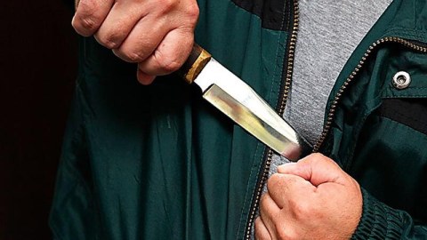 Gəncədəki intiharın təfərrüatı - Özünü ürəyindən bıçaqladı