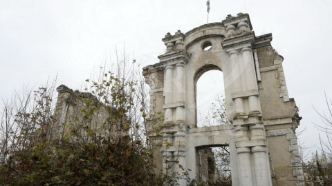 Özbəkistan Füzulidə məktəb, Qazaxıstan isə Yaradıcılıq Mərkəzi TİKƏCƏK