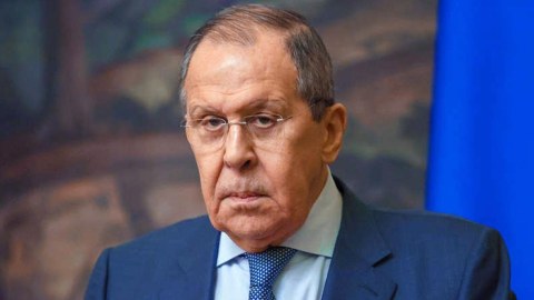 Lavrov Şərqi Asiya Sammitinə gedib