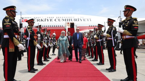 Ərdoğan İndoneziyaya getdi