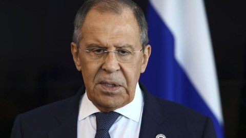 Lavrov İndoneziyada xəstəxanaya yerləşdirilib?