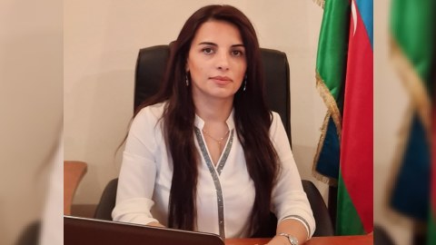 Şagirdlərin yemək bişirdiyi məktəbin direktoru cəzalandırıldı