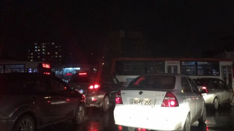 Tıxaca görə avtobuslar gecikir