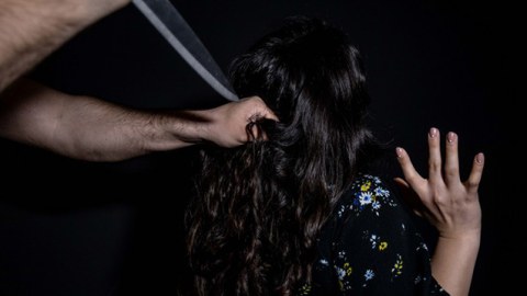Mesaja görə bacısını öldürdü - “Namusumu təmizlədim”