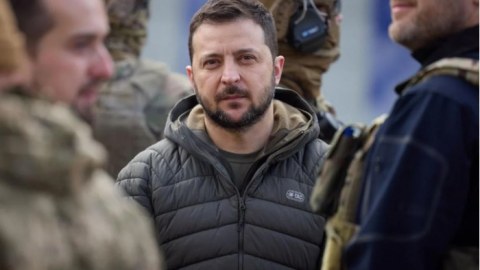 Zelenski bütün əsirləri dəyişməyi təklif etdi