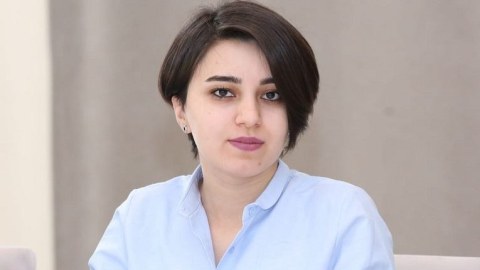 Jurnalist xəstə anasına görə kömək istədi