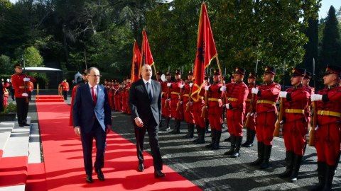 İlham Əliyev Tiranada belə qarşılandı - FOTOLAR