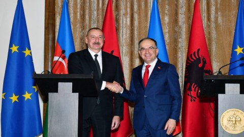 İlham Əliyev albaniyalı həmkarını Azərbaycana dəvət edib