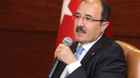 Cahit Bağçıdan təbrik paylaşımı