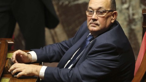 Jerom Lamber Senatın qətnaməsini biabırçılıq adlandırdı