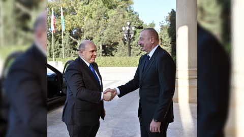 Rusiyanın 80 subyekti ilə sıx əlaqə saxlayırıq - Prezident