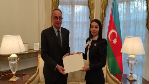 Leyla Abdullayeva etimadnaməsinin surətini Fransa XİN-ə təqdim etdi - FOTO 